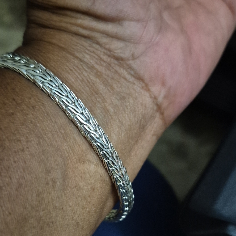 ***SOLD*** SOLD*** HOST PICK John Hardy Silver Spear Bangle Bracelet - Picture 3 of 4